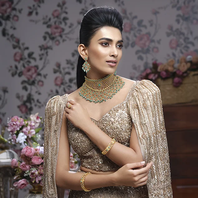 Traditional collection, women’s collection