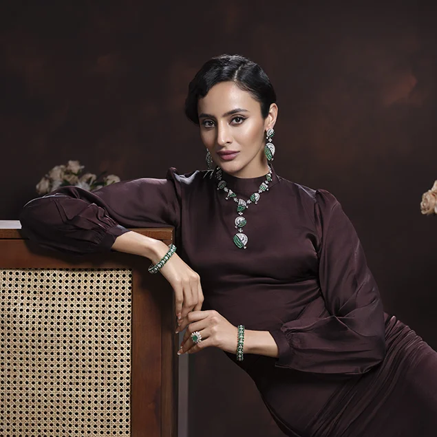 Traditional collection, women’s collection