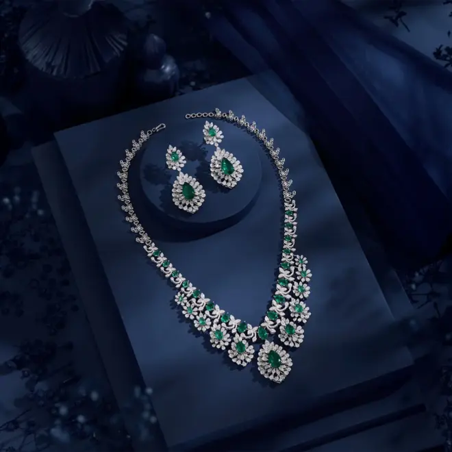 Dzire Necklace